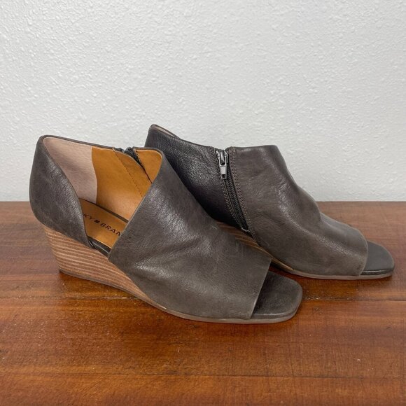 NEW Lucky Brand Tylera Size: 8.5 Leather Wedge Open Toe Bootie - Picture 2 of 13